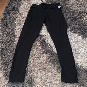 Pink Leggings NWT size M side zippered pockets